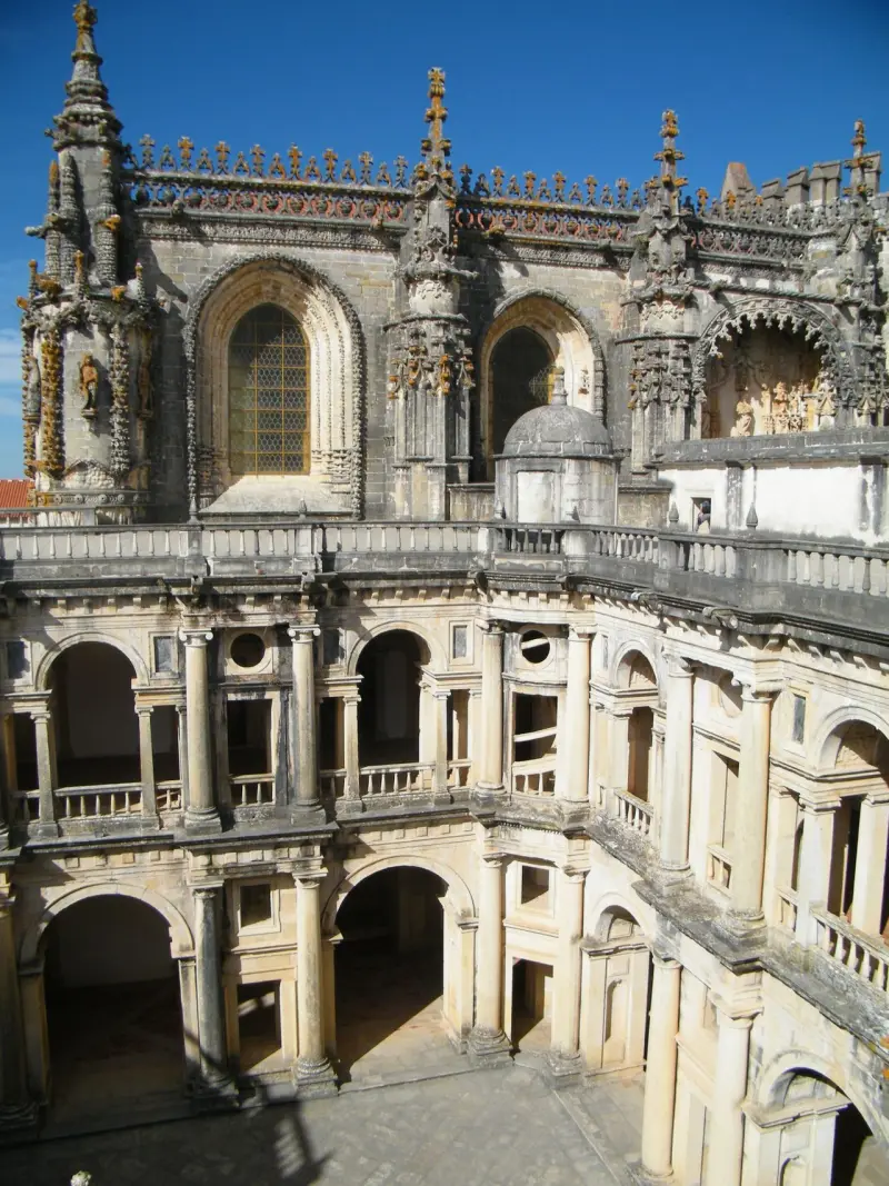 Pormenor arquitetónico do Convento de Cristo, em Tomar