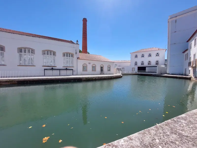 Edifício da Geradora na Levada de Tomar