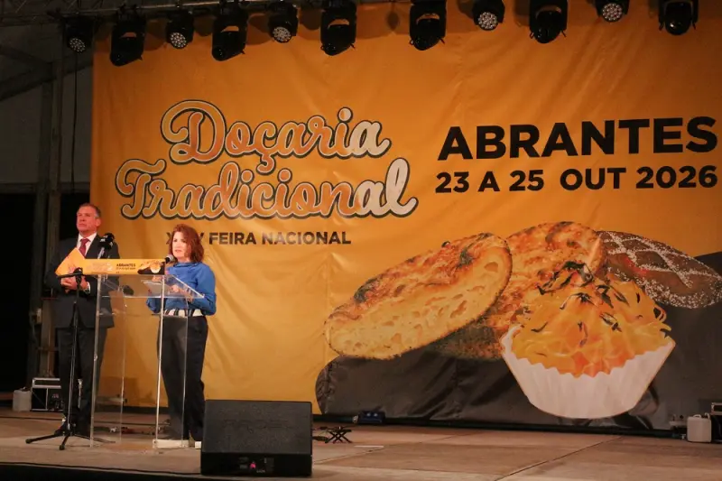 Imagem que acompanha a notícia «ABRANTES - Feira Nacional de Doçaria Tradicional já abriu portas e tem especialidades de todo o país!» (Rádio Hertz)