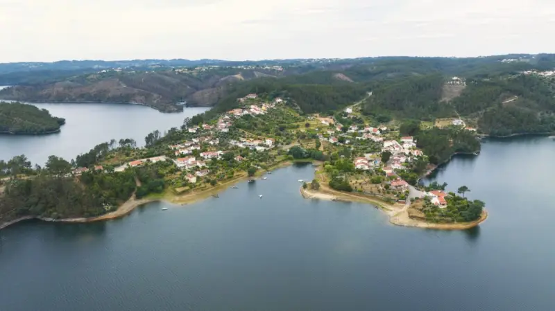 Imagem que acompanha a notícia «Estação Náutica de Castelo do Bode promove open-day com atividades gratuitas em Ferreira do Zêzere e Tomar» (RCA Ribatejo)