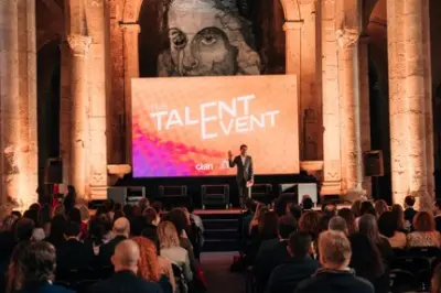 Imagem que acompanha a notícia «Santarém - Convento de São Francisco acolheu primeira edição do The Talent Event» (Rádio Hertz)