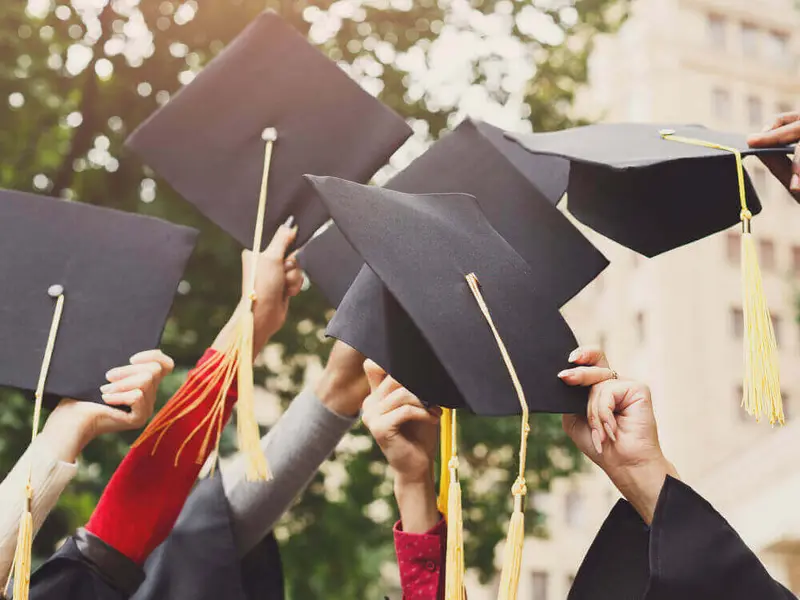 Imagem que acompanha a notícia «Tomar abre candidaturas a bolsas para estudantes do ensino superior» (mediotejo.net)