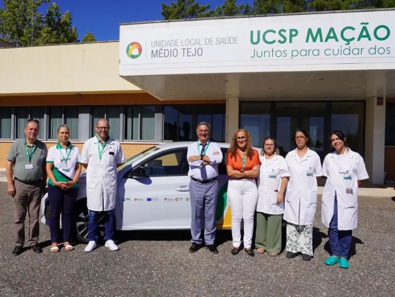 Imagem que acompanha a notícia «ULS Médio Tejo reforça cuidados continuados em casa com equipa dedicada e novas viaturas» (mediotejo.net)