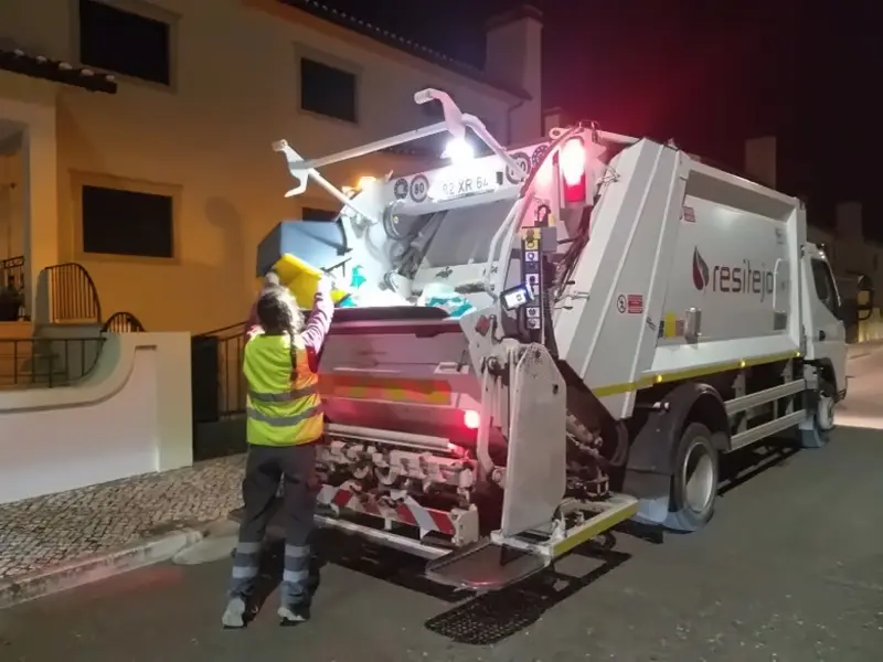 Imagem que acompanha a notícia «Câmara de Alcanena avança com proposta de atualização de 2,4% nos resíduos para 2027» (mediotejo.net)