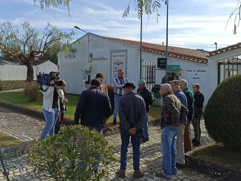 Imagem que acompanha a notícia «CDU de Paialvo exige médico presencial em Carrazede e recuperação de património público» (mediotejo.net)
