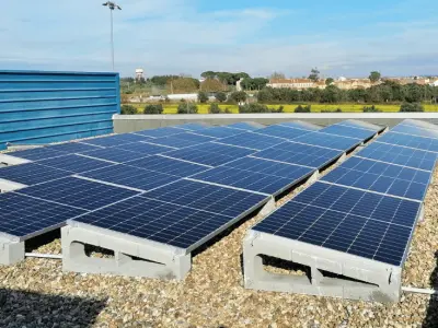 Imagem que acompanha a notícia «IP prepara investimento de 10 milhões em central solar para ferrovia no Entroncamento» (mediotejo.net)