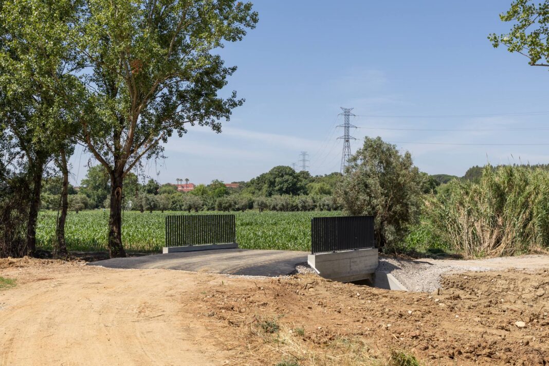 torres-novas-–-esta-em-curso-a-reabilitacao-de-ponte-na-rua-da-fonte,-em-riachos