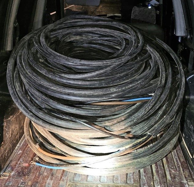 alcobaca-–-gnr-identificou-duas-pessoas-por-furto-de-metais-nao-preciosos