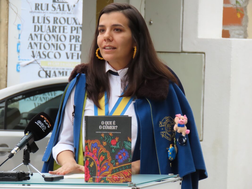 segredos-da-cozinha-a-moda-do-pego-guardados-em-livro