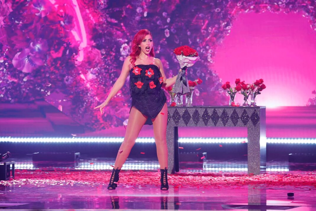 vn-barquinha-|-solange-kardinaly-vence-“oscar”-internacional-de-magia-mandrake-d’or-2024