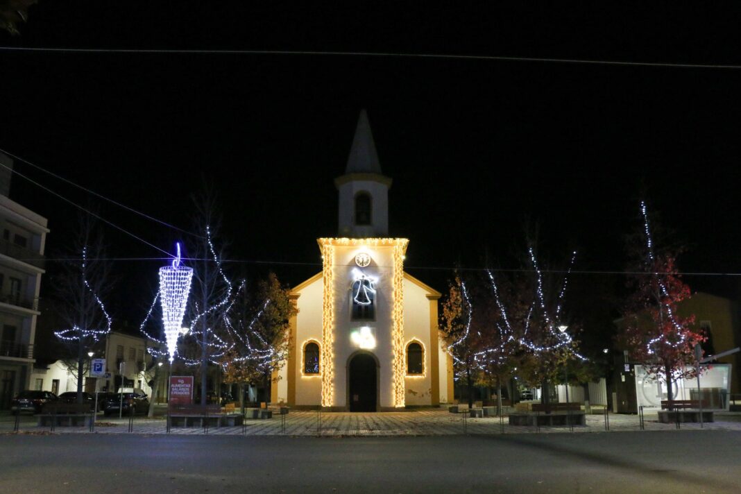 natal-iluminado-com-feira-do-livro-chega-a-ponte-de-sor