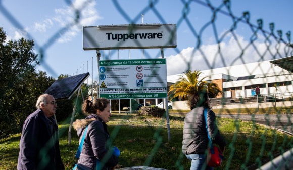 grupo-de-empresarios-portugueses-interessado-na-tupperware-sem-resposta-dos-eua