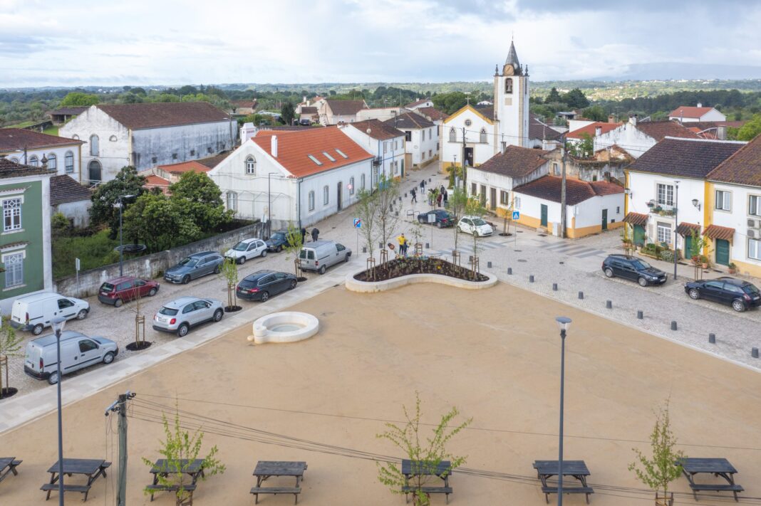 renovado-largo-de-cem-soldos-com-visita-guiada-pelos-autores-do-projeto