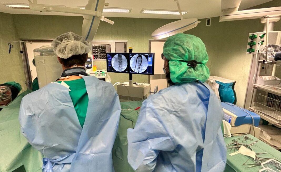 hospital-de-tomar-realiza-primeira-implantacao-de-neuroestimulador-medular-no-medio-tejo