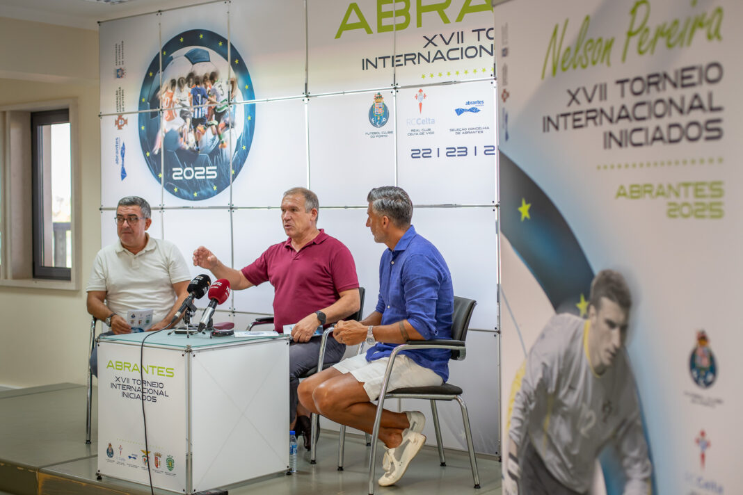 xvii-torneio-internacional-de-iniciados-joga-se-em-abrantes-de-22-a-24-de-agosto-(c/audio)