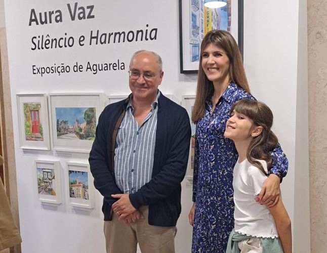 tomar-–-escola-jacome-ratton-recebe-exposicao-‘silencio-e-harmonia’,-de-aura-vaz