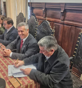 municipio-assina-protocolo-com-ordem-dos-pobres-cavaleiros-do-templo-de-jerusalem