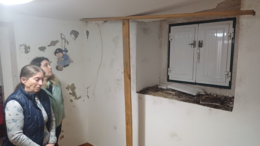 chuvas-agravam-infiltracoes-em-casa-no-crucifixo-e-expoem-situacao-social-complexa