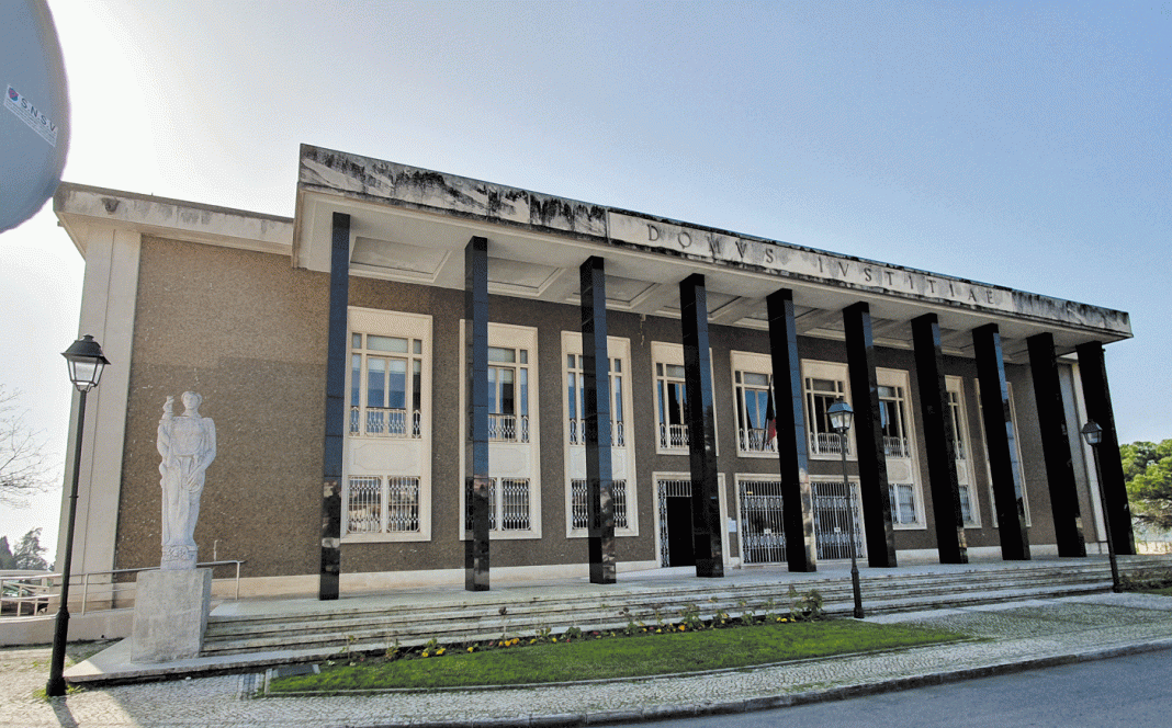 abrantes:-homem-condenado-a-cinco-anos-de-prisao-por-abusos-sexuais-a-menor