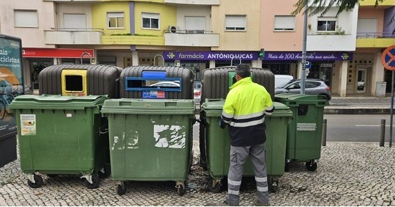 camara-do-entroncamento-ja-levantou-23-autos-por-deposicao-indevida-de-lixo-(c/audio)