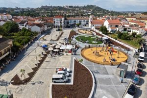 abrantes-inaugurou-praca-da-liberdade,-no-rossio-ao-sul-do-tejo