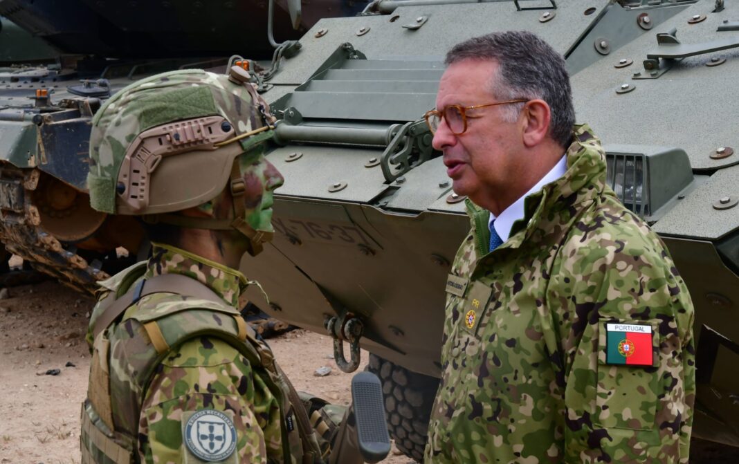 demonstracoes-com-fogos-reais-marcam-visita-presidencial-a-santa-margarida