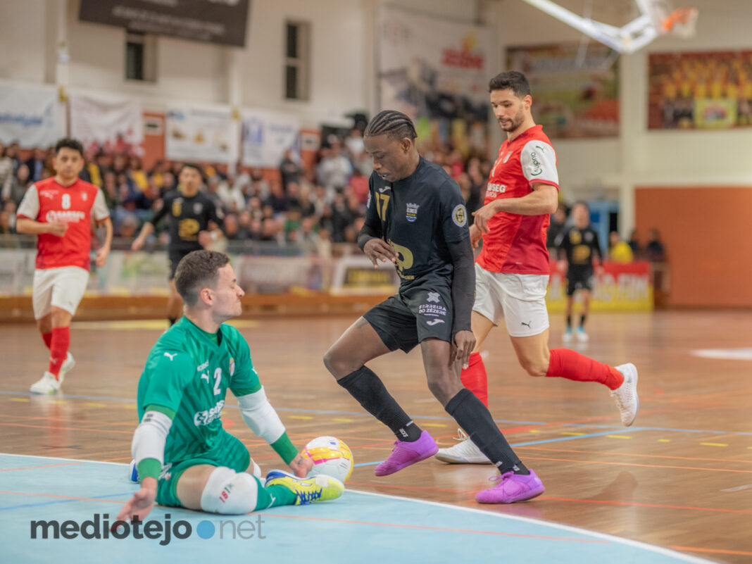 futsal-|-electrico-e-ferreira-do-zezere-iniciam-sonho-das-“meias”-contra-benfica-e-braga