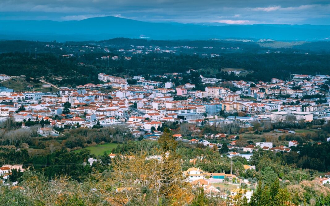 operacao-de-reabilitacao-urbana-vai-injetar-85,3-milhoes-em-ourem-(c/audio)