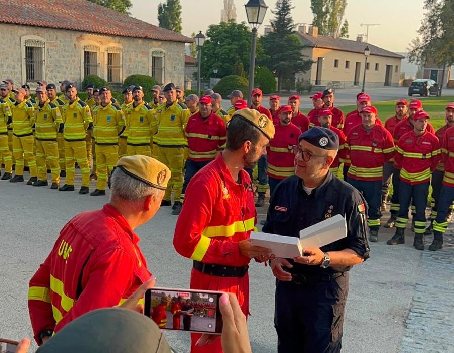 cinco-dias-no-maior-incendio-de-espanha:-david-lobato-relata-a-missao-portuguesa-em-avila