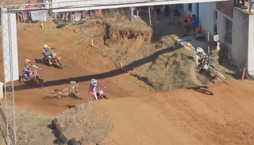 tomas-santos-lesiona-se-com-alguma-gravidade-na-penultima-prova-do-cn-de-motocross